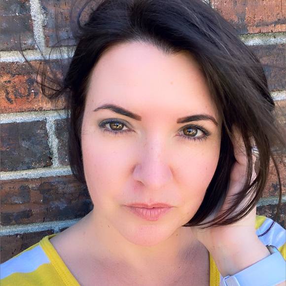 Meet your Posher, Chrissy - Picture 1 of 1